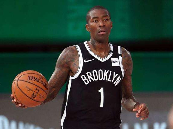 记者：申花队已于昨晚返回上海，迎来5天假期进行休整（记者：申花昨夜回沪，将休整五天）