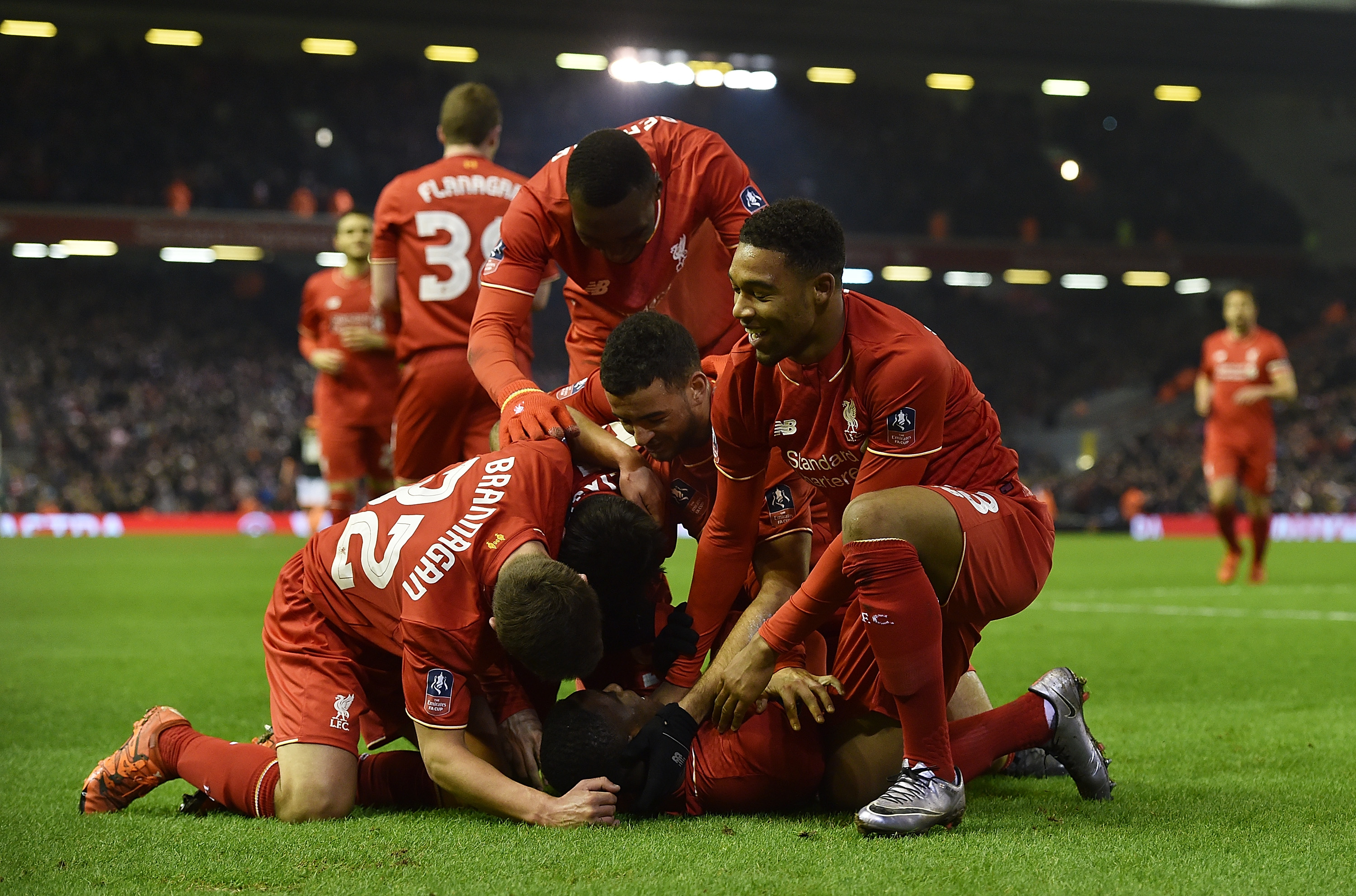 齐沃：劳塔罗被外界持续批评并不公平，他在德比前两天发烧了（齐沃：劳塔罗德比前两天发烧，外界连日批评不公）