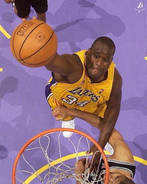 环足奖年度最佳新星候选：杜埃、若昂-内维斯、斯凯利在列（环足奖年度新星提名公布：杜埃、若昂-内维斯、斯凯利入选）