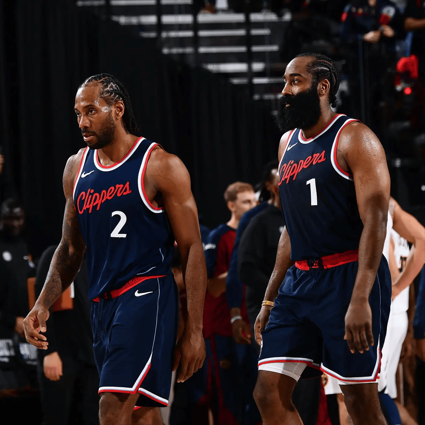 塞尔吉尼奥：莱奥必须面向球门；希望恩昆库能尽快融入（塞尔吉尼奥：莱奥应直面球门，期待恩昆库迅速融入）