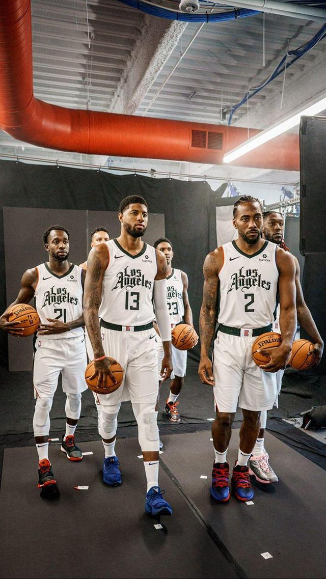 阿莱格里：普利希奇能上但福法纳不行；好奇亚沙里的运动能力（阿莱格里：普利希奇可出场，福法纳无缘；好奇亚沙里的运动能力）