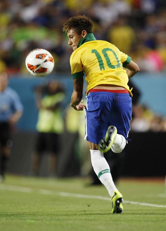 紫百合开局12轮不胜，意甲过去31年只有卡利亚里此种情况保级（紫百合前12轮未尝一胜：意甲近31年仅卡利亚里在同样开局下成功保级）