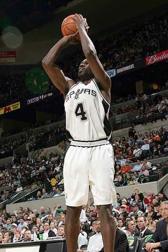 施洛特贝克：当灯光亮起、多特的主场沸腾时，我们很难被击败（施洛特贝克：灯光亮起、主场沸腾之时，多特几乎不败）